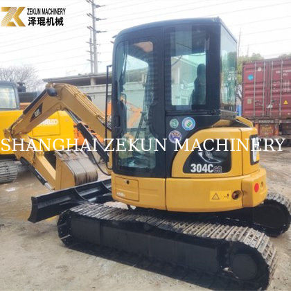 4 টন ব্যবহৃত CAT 304 Excavator with Enclosed Cabin and Original Hydraulic Cylinder (বন্ধ কেবিন এবং মূল হাইড্রোলিক সিলিন্ডার সহ CAT 304 ব্যবহৃত খননকারী)