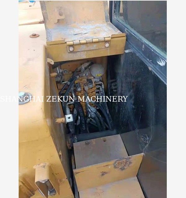 জাপানে তৈরি জেলিনয়েড Cat307 ব্যবহৃত খননকারী যন্ত্র