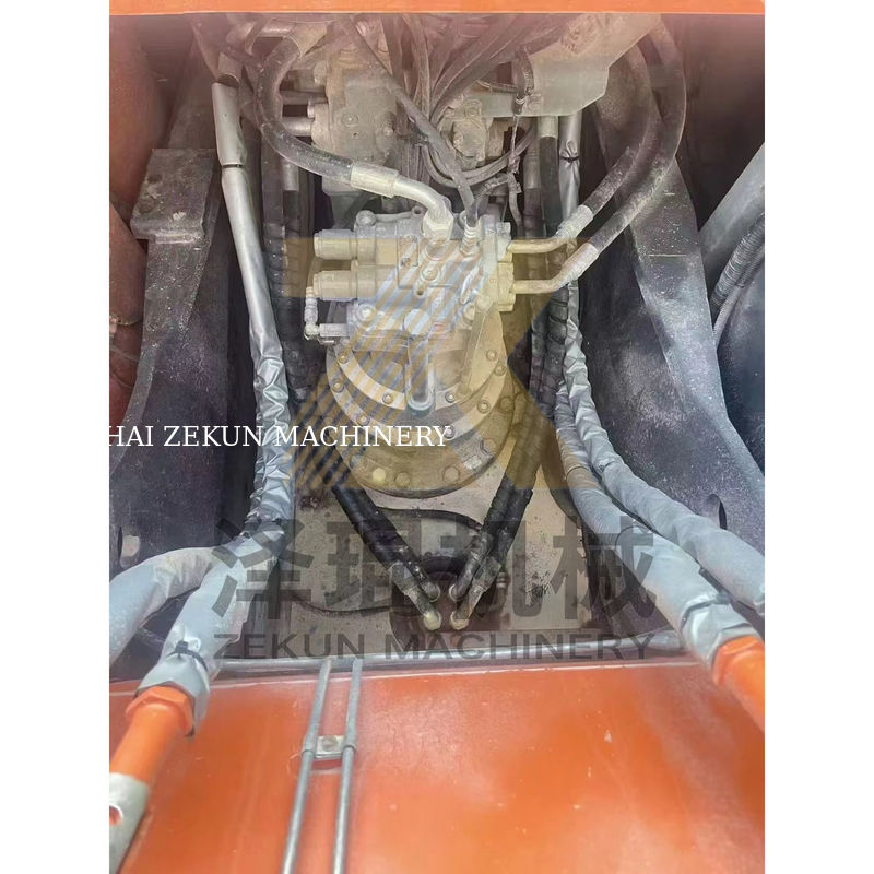 জাপান থেকে 20 টন অপারেটিং ওজন এবং সিলিন্ডার সহ হিটাচি জেডএক্স 200-5 জি ব্যবহৃত খননকারী