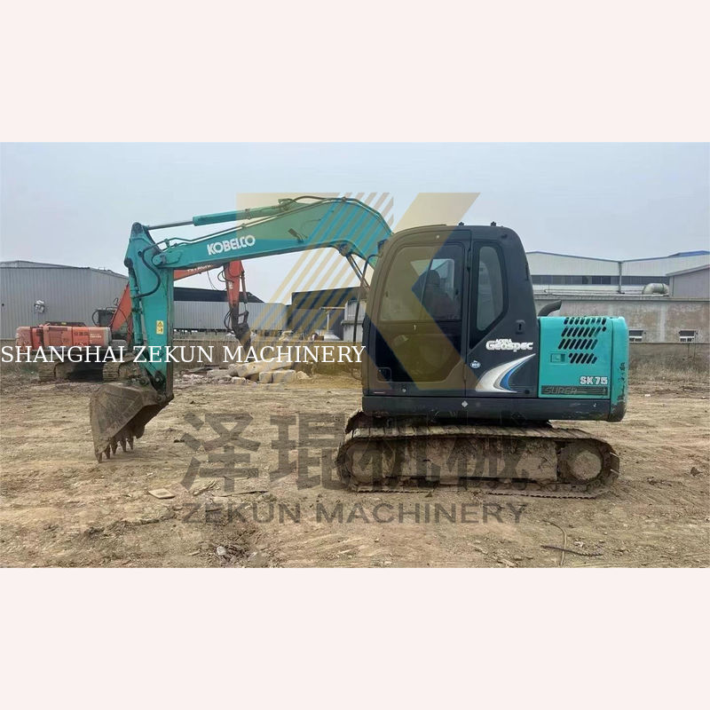 0.4m3 বালতি ধারণক্ষমতা 2017 ব্যবহৃত কোবেলকো 907 E307D Sk75 Sk75-11 সাংহাইতে খননকারী