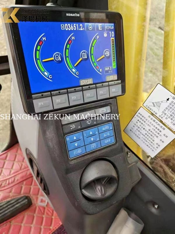 ব্যবহৃত Komatsu PC200-8MO ক্রলার এক্সক্যাভেটর 2001-4000 ঘন্টা মাঝারি আকারের