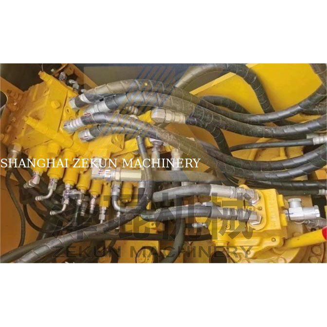 সেকেন্ড হ্যান্ড কোমাটসু এক্সক্যাভেটর PC120-6 PC130-7 PC128 13 টন 12600 কেজি সাংহাইতে