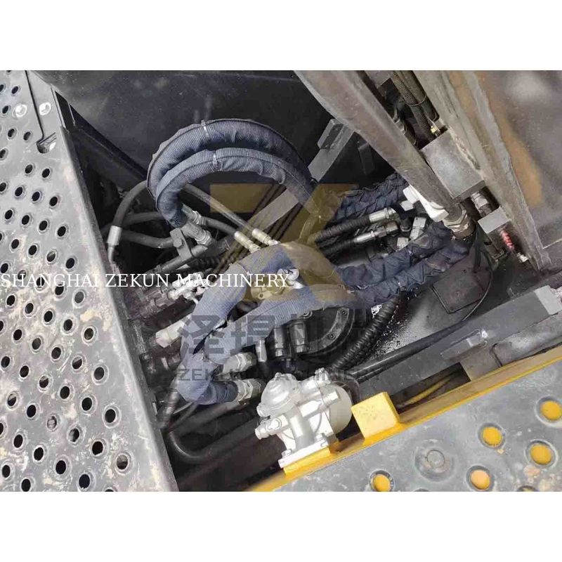 অন্যান্য হাইড্রোলিক পাম্প EC140 Excavator ভাল অবস্থায় এবং 15870 কেজি মেশিন ওজন