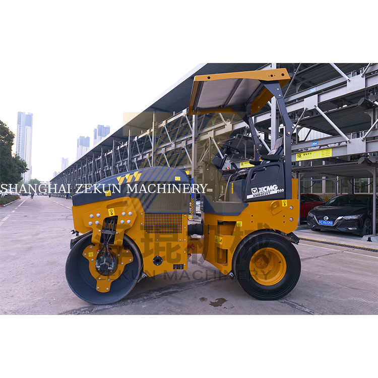 3.8T XCMG XMR403VT ভিব্রেশন রোলার CHINA স্টেজ III
