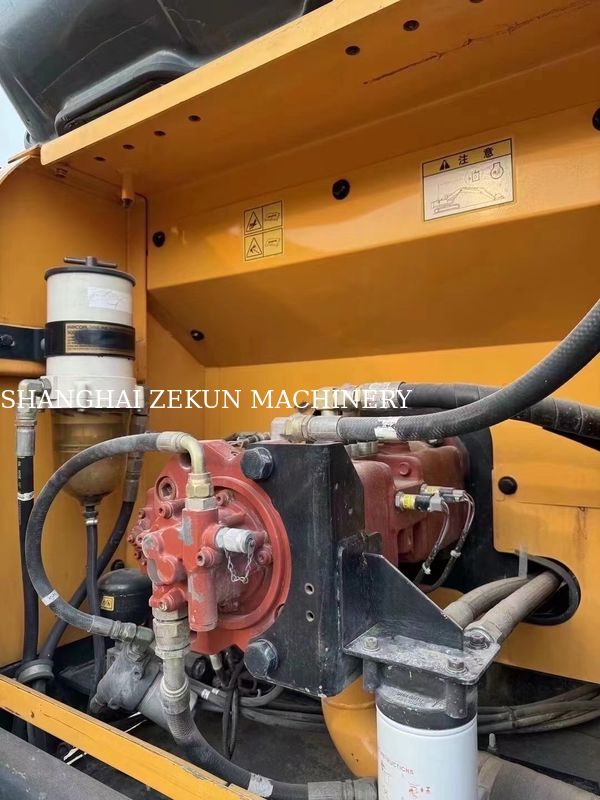 2018 R215VS Excavator 3 800 কাজের ঘন্টা ভারী দায়িত্বের কাজের জন্য উপযুক্ত