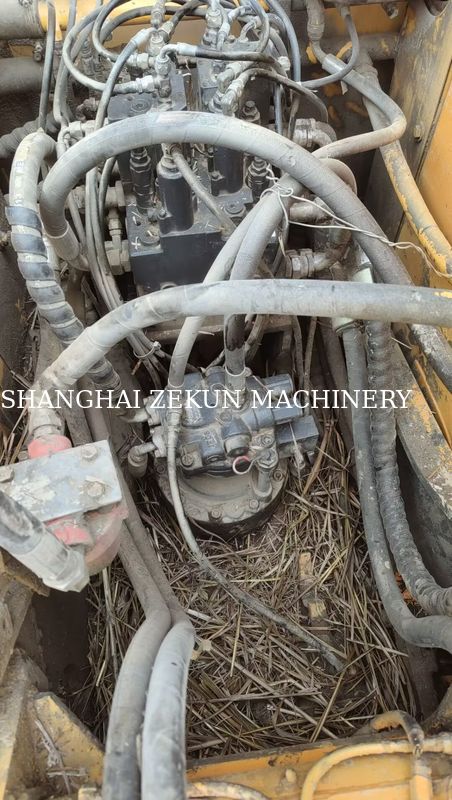 ২০১৫ হুন্ডাই আর১৫০-৯ হ্যামারযুক্ত এক্সক্যাভার এবং ৫৩০০ কাজের ঘন্টা উৎপাদনশীলতা বৃদ্ধি করে