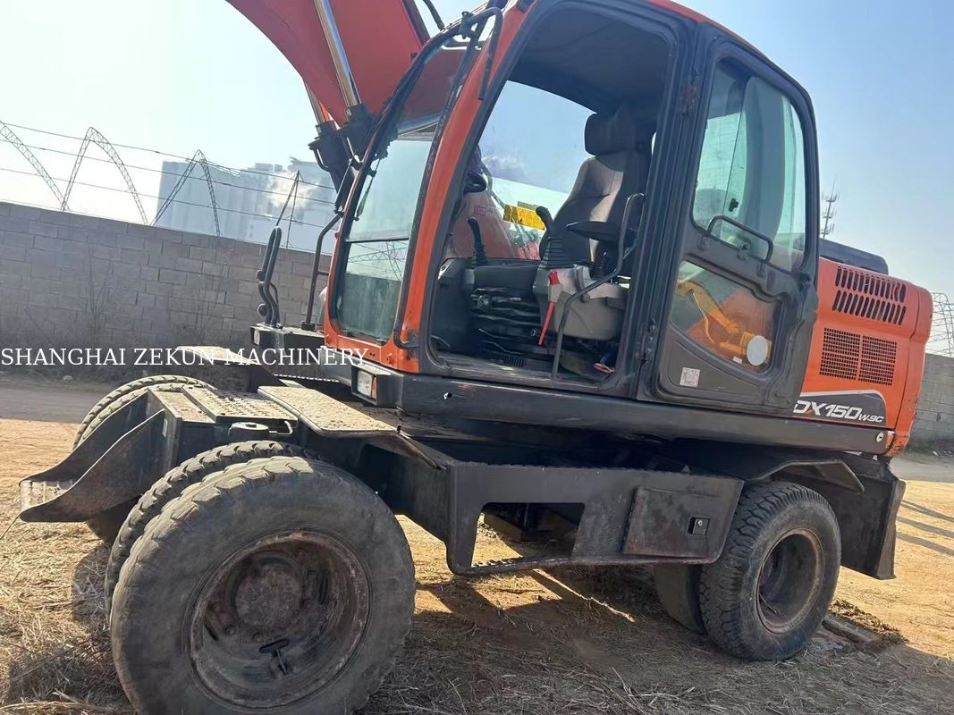 Doosan DX150W-9C Excavator 15 টন হুইল টাইপ বিক্রয়ের জন্য