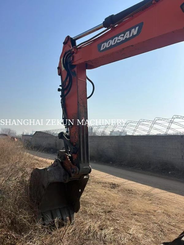 Doosan DX150W-9C Excavator 15 টন হুইল টাইপ বিক্রয়ের জন্য