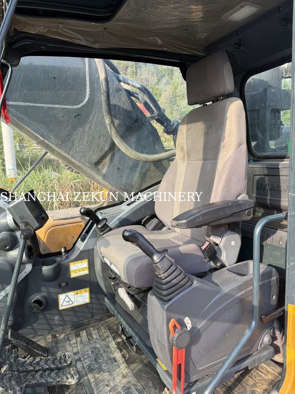 2020 হুন্ডাই R505VS 50 টন ভারী দায়িত্ব প্রকল্পের জন্য ভারী দায়িত্ব খননকারী