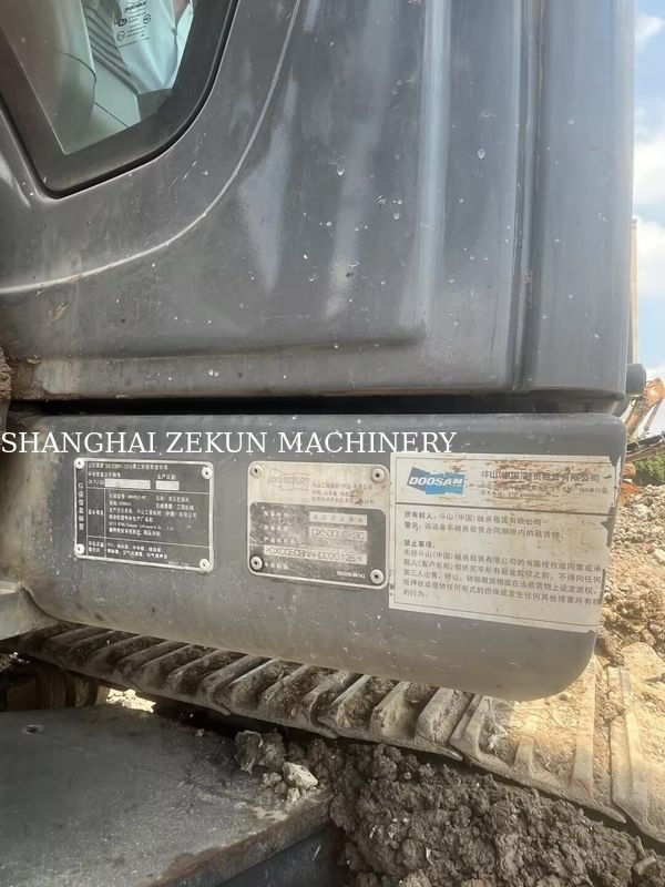ব্যবহৃত ডুসান DX500LC-9C খননকারী 800 RPM অশ্বশক্তি এবং সর্বোচ্চ খনন উচ্চতা 11