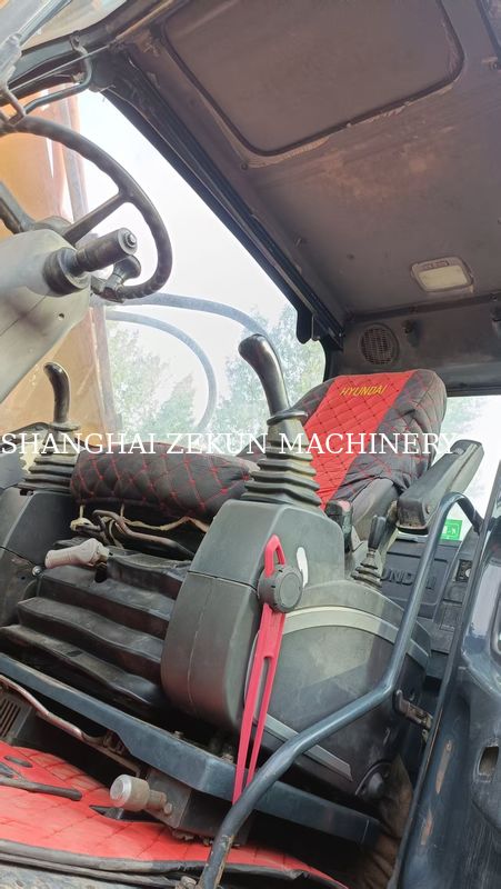 Hyundai R210W-9 চাকাযুক্ত খননকারীর ৩৩০ লিটার জ্বালানী তেলের ধারণক্ষমতা এবং হাইড্রোলিক ভালভ