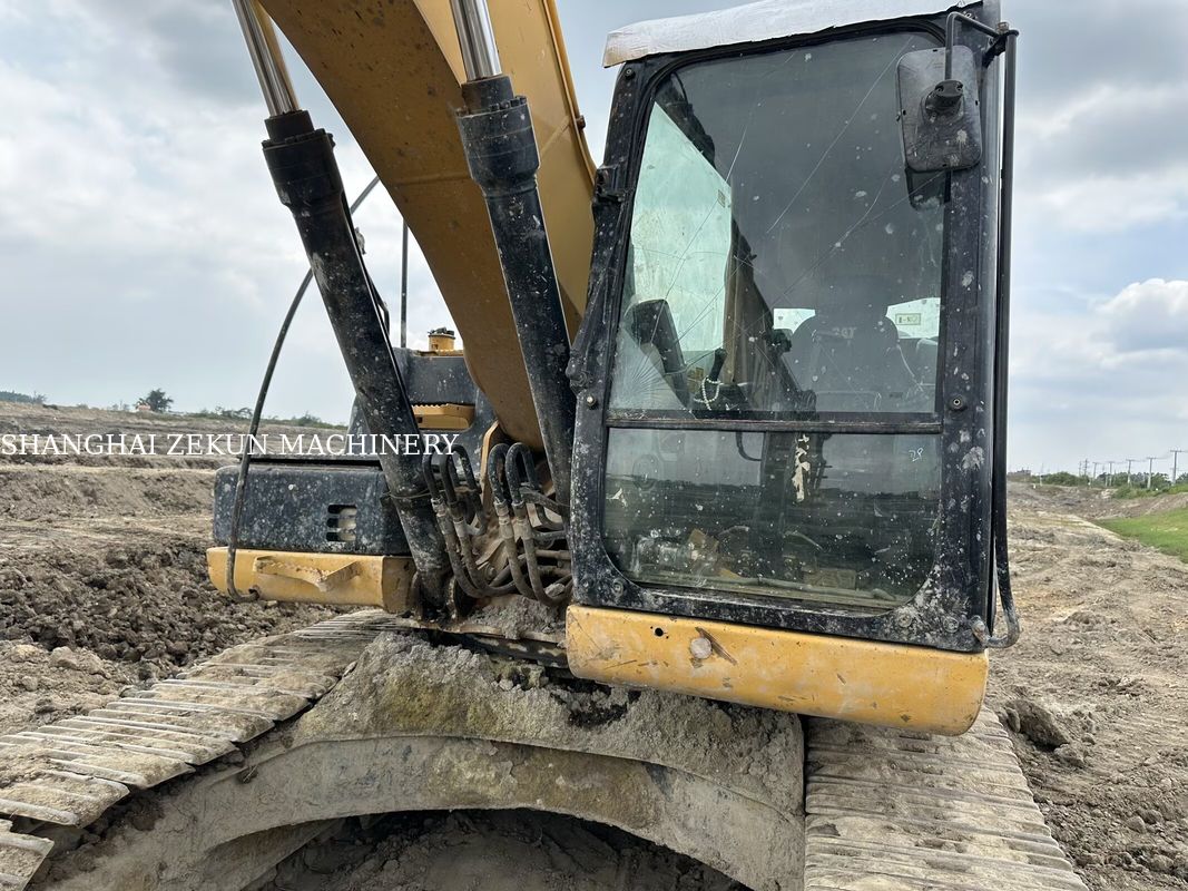 ২০১৪ CAT ৩২০ডি২ এক্সক্যাভেটর ১০ ৮১২ ঘন্টা এবং পারফরম্যান্স হাইড্রোলিক ফ্লো রেট ২ × ২১৪ লিটার/মিনিট ভ্রমণের গতি ৩.৫ / ৫.৫ কিলোমিটার/ঘন্টা