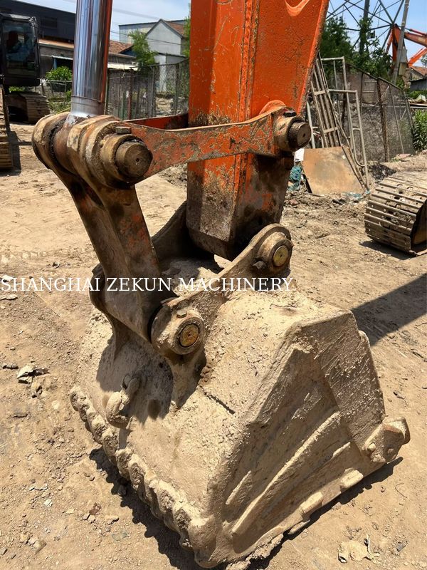 হিটাচি জেডএক্স১২০-৬ এক্সক্যাভেটর ব্যবসায়িক প্রয়োজনের জন্য ১৪১৬৫ ঘন্টা জ্বালানী ট্যাঙ্ক ক্ষমতা ২৪০ লিটার হাইড্রোলিক চাপ ৩৪.৩ এমপিএ