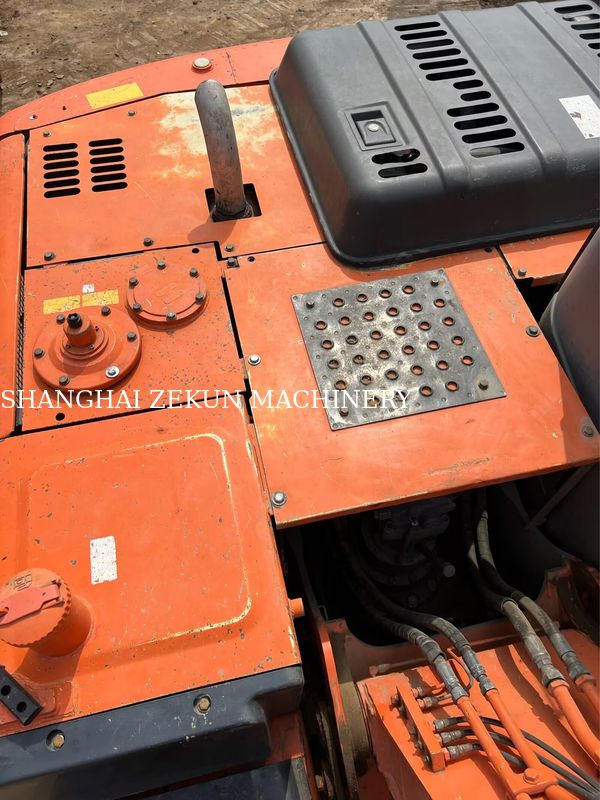 ব্যবহৃত হিটাচি ZX130-6 Excavator 11053hrs সঙ্গে 4.6m বুম দৈর্ঘ্য 34.3 এমপিএ জলবাহী চাপ