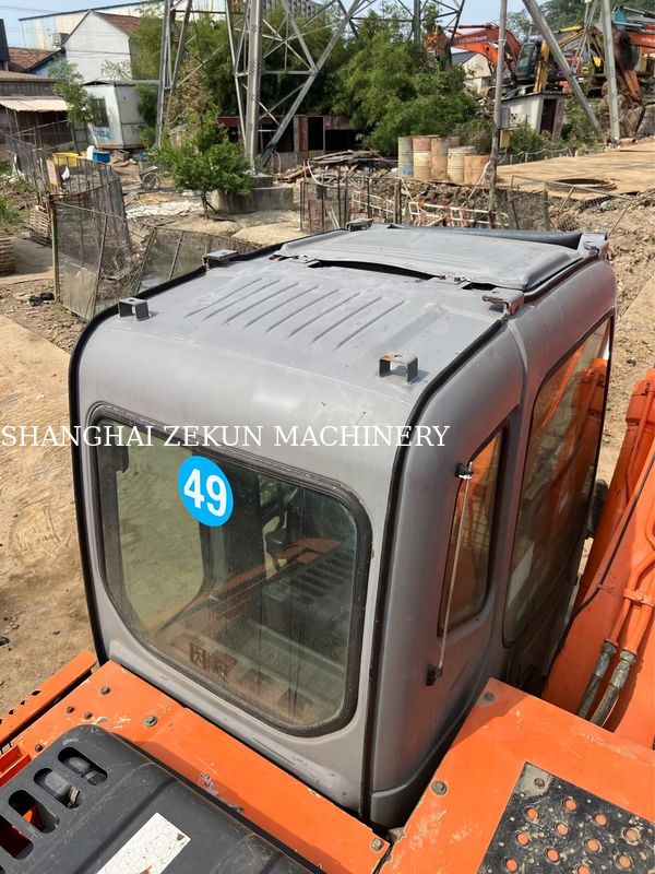 ব্যবহৃত হিটাচি ZX130-6 Excavator 11053hrs সঙ্গে 4.6m বুম দৈর্ঘ্য 34.3 এমপিএ জলবাহী চাপ