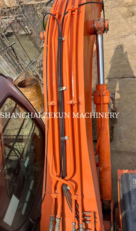 ব্যবহৃত হিটাচি ZX130-6 Excavator 11053hrs সঙ্গে 4.6m বুম দৈর্ঘ্য 34.3 এমপিএ জলবাহী চাপ