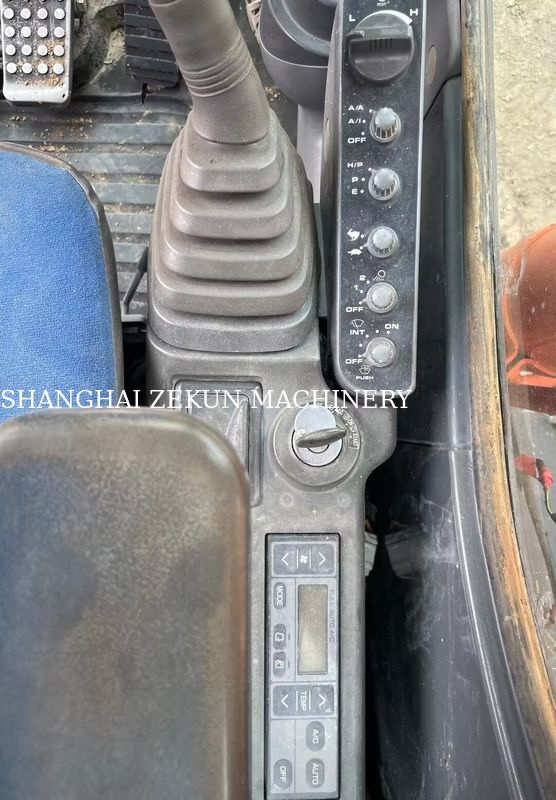 হিটাচি ZX200-3G খননকারী ১০658 ঘন্টা, বাহুর দৈর্ঘ্য ২.৯৪ মিটার, সর্বোচ্চ খনন উচ্চতা ৬২০ মিমি