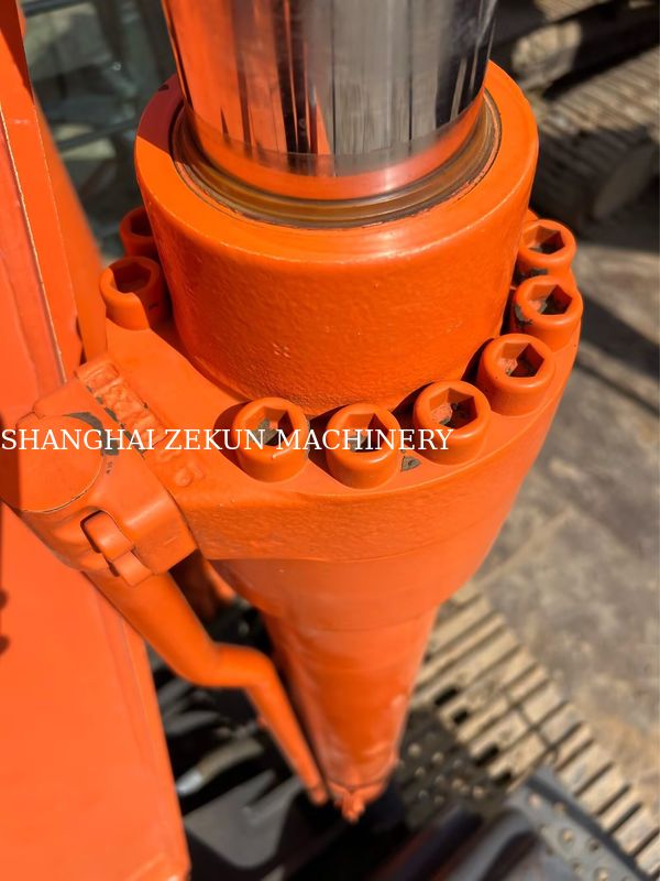 হিটাচি ZX200-3G খননকারী, ১২০৮১ ঘণ্টা, ভ্রমণের গতি ৩.৫ / ৫.৫ কিমি/ঘণ্টা, কেবিন বৈশিষ্ট্য মাল্টিফাংশন ডিসপ্লে
